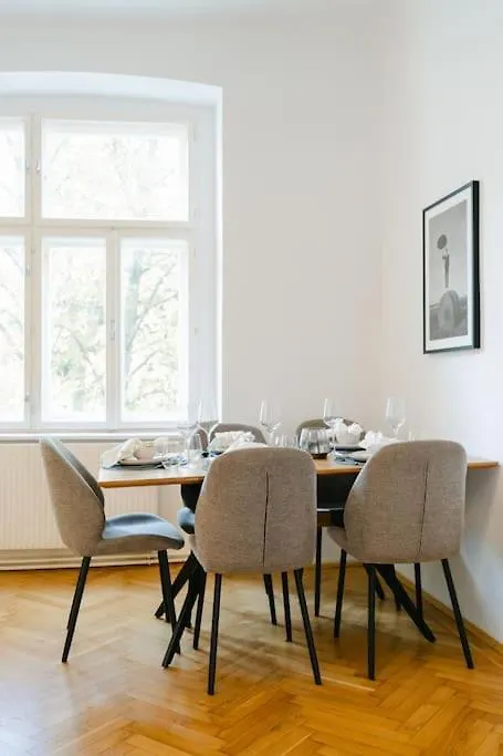 Homey Apt 5 Min To Belvedere Wien