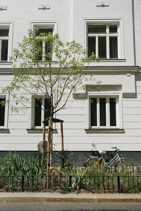 Lejlighed Homey Apt 5 Min To Belvedere Wien