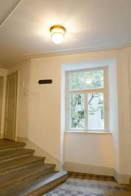 Homey Apt 5 Min To Belvedere Wien 0*,